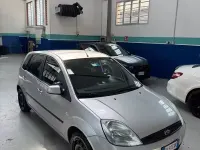 Usata Ford Fiesta Ghia 75 CV (55 kW) 2005 Grigio Utilitaria
