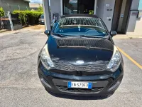 Usata Kia Rio EX 75 CV (55 kW) 2012 Nero Berlina