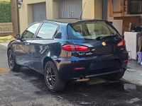 Usata Alfa Romeo 147 Distinctive 120 CV (88 kW) 2008 Blu Utilitaria