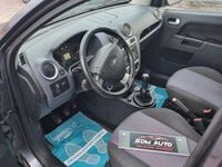 Usata Ford Fusion 67 CV (49 kW) 2008 Grigio Berlina