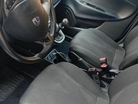 Usata Lancia Ypsilon Silver 69 CV (50 kW) 2020 Grigio Utilitaria