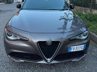 Usata Alfa Romeo Giulia 160 CV (117 kW) 2019 Marrone Berlina