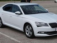 Usata Skoda Superb Executive 120 CV (88 kW) 2016 Bianco Berlina