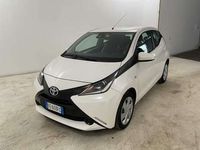 usata Toyota Aygo 5p 1.0 x-play m-mt