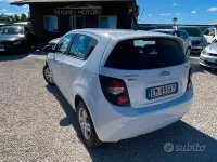 Usata Chevrolet Aveo LT 86 CV (63 kW) 2012 Bianco Utilitaria