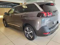 Usata Peugeot 5008 GT 131 CV (96 kW) 2023 Blu/azzurro SUV