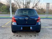 Usata Toyota Yaris Sol 69 CV (50 kW) 2007 Blu/azzurro Utilitaria