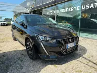 Usata Peugeot 208 Allure 75 CV (55 kW) 2022 Nero Utilitaria