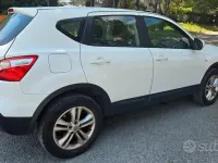 Usata Nissan Qashqai Tekna 106 CV (77 kW) 2010 Bianco SUV