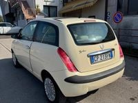 Usata Lancia Ypsilon 80 CV (58 kW) 2003 Bianco Utilitaria