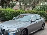 Usata Alfa Romeo Giulia 150 CV (110 kW) 2019 Grigio Berlina
