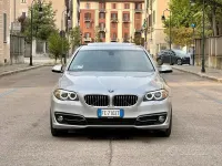 Usata BMW 520 Luxury Line 190 CV (139 kW) 2016 Grigio chiaro metallizzato Station wagon