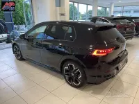 Usata VW Golf VIII R-line Plus 150 CV (110 kW) 2025 Nero Berlina