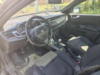 Usata Alfa Romeo Giulietta 140 CV (102 kW) 2011 Blu Utilitaria