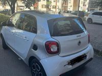 Usata Smart ForFour 71 CV (52 kW) 2017 Bianco Utilitaria