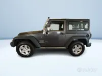 Usata Jeep Wrangler Sport 200 CV (147 kW) 2014 Grigio metallizzato SUV