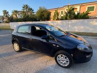 usata Fiat Punto 5p 1.4 Young c/naviradio natural power 70cv