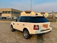 Usado Land Rover Range Rover 272 HP (200 kW) 2010 SUV