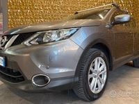 Usata Nissan Qashqai Acenta 110 CV (80 kW) 2016 Grigio SUV