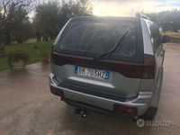 Usata Mitsubishi Pajero 99 CV (72 kW) 2000 Grigio SUV