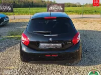 Usata Peugeot 208 82 CV (60 kW) 2016 Nero Utilitaria