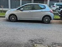 Usata Peugeot 2008 82 CV (60 kW) 2014 Grigio SUV