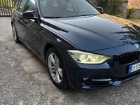 Usata BMW 318 Sport Line 143 CV (105 kW) 2013 Blu Station wagon