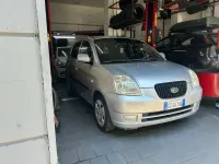 Usata Kia Picanto LX 60 CV (44 kW) 2007 Argento Utilitaria
