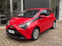 Usata Toyota Aygo Connect Style 72 CV (52 kW) 2020 Rosso Utilitaria