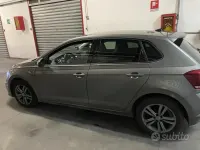 Usata VW Polo Comfortline 90 CV (66 kW) 2021 Grigio Utilitaria