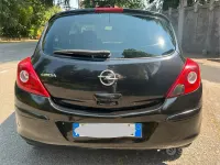 Usata Opel Corsa 86 CV (63 kW) 2010 Nero Utilitaria
