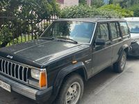 Usata Jeep Cherokee 130 CV (95 kW) 1989 Nero SUV