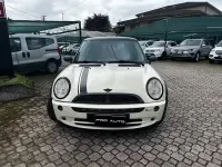 Begagnad Mini ONE 90 HK (66 kW) 2006 Vit Halvkombi