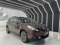 Usata Peugeot 2008 Allure 115 CV (84 kW) 2015 Marrone SUV