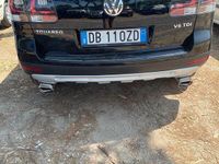 Usata VW Touareg 224 CV (164 kW) 2006 Nero SUV