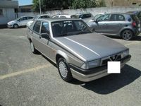 Usata Alfa Romeo 75 120 CV (88 kW) 1990 Argento metallizzato Berlina