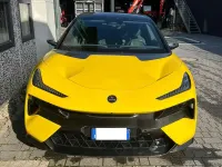 Usata Lotus Eletre 675 kW (918 CV) 2023 Giallo SUV
