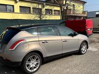 Usado Lancia Delta 120 CV (88 kW) 2009 Gris Utilitario