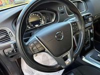 Usata Volvo V40 Momentum 120 CV (88 kW) 2017 Berlina