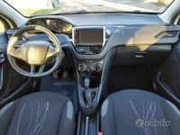 Usata Peugeot 208 Active 68 CV (50 kW) 2019 Bianco Utilitaria