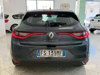 Usata Renault Mégane Zen 110 CV (80 kW) 2018 Grigio Berlina