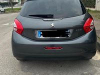 Usata Peugeot 208 Active 95 CV (69 kW) 2015 Grigio Utilitaria