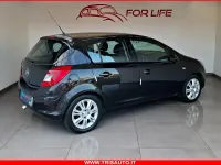 Usata Opel Corsa Cosmo 80 CV (58 kW) 2009 Nero Berlina