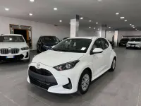 Nuova Toyota Yaris Hybrid Active 116 CV (85 kW) 2025 Bianco Berlina