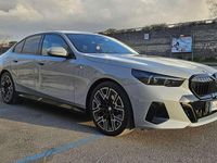 Usata BMW 520 M Sport 197 CV (144 kW) 2024 Grigio Berlina