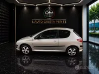 Usata Peugeot 206 60 CV (44 kW) 2004 Grigio Berlina