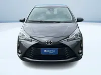 Usata Toyota Yaris Active 111 CV (81 kW) 2019 Grigio Berlina
