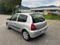 Usata Renault Clio II Luxe 75 CV (55 kW) 2006 Grigio Berlina