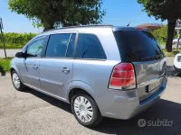 Usata Opel Zafira Cosmo 94 CV (69 kW) 2008 Grigio Monovolume