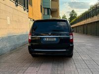 Usata Lancia Voyager Silver 177 CV (130 kW) 2011 Nero Monovolume